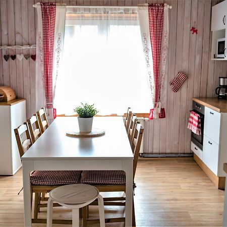 Chalupa Pod Stromy Kovářská Eksteriør billede